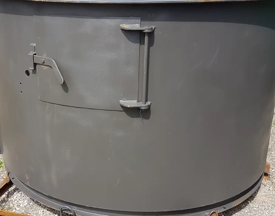 Bild på reservdel från SCP:s lager utomhus